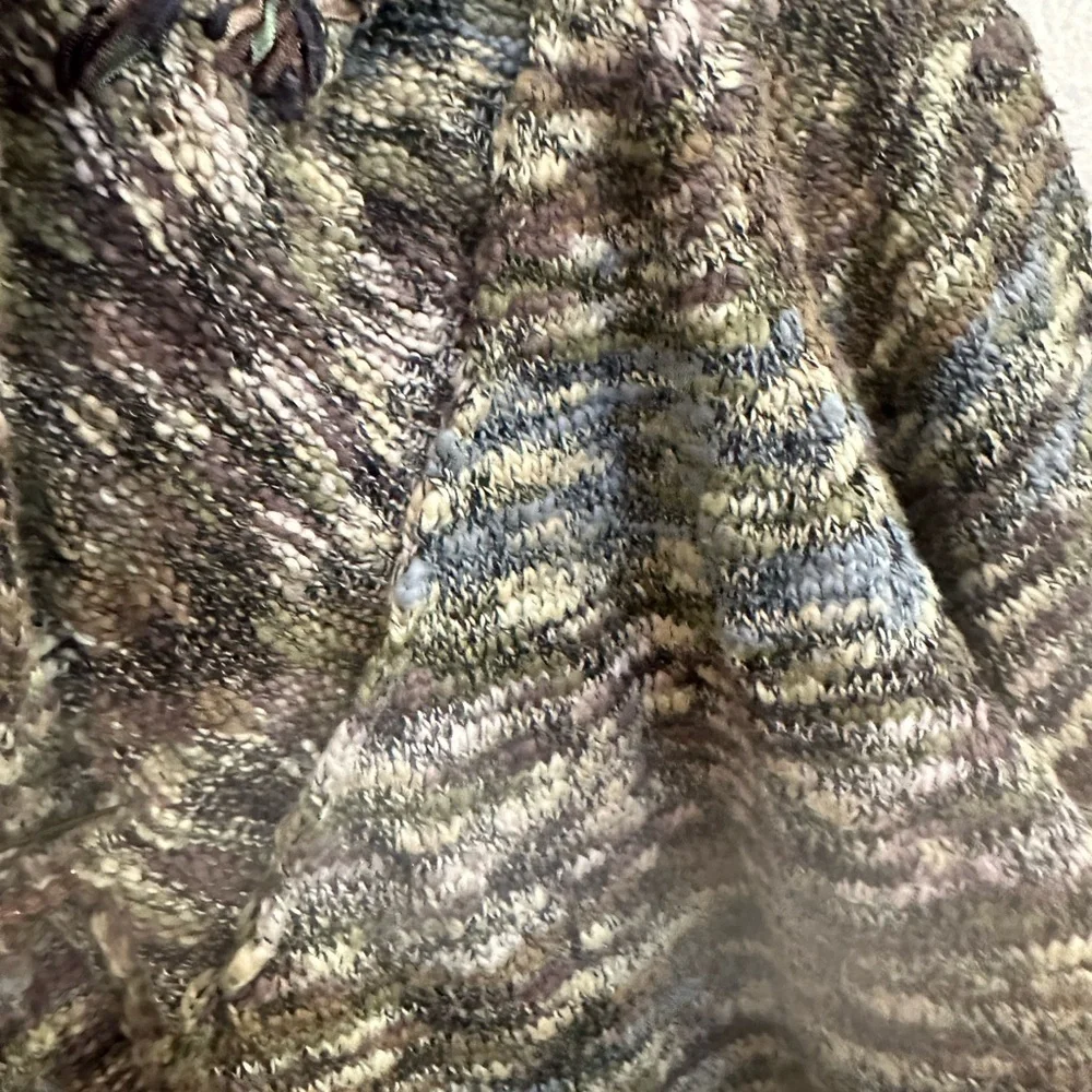 Coldwater Creek Knit Cardigan Sweater with Floral Appliqué in women’s Large - Picture 7 of 9